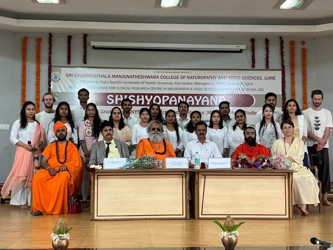 Vishwaguruji visits Sri Kshetra Dharmasthala in Karnataka