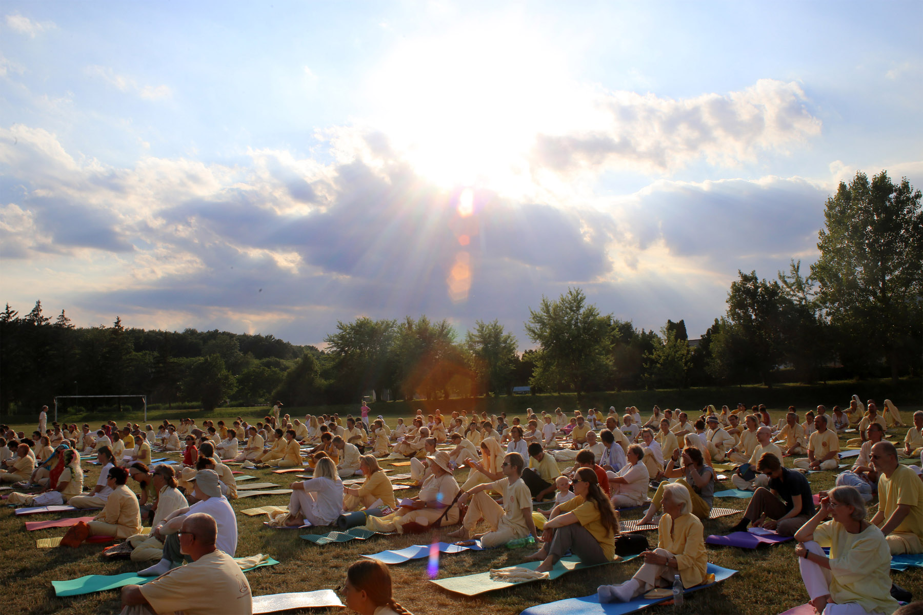 Guru Purnima Darshan in Vep, Hungary 